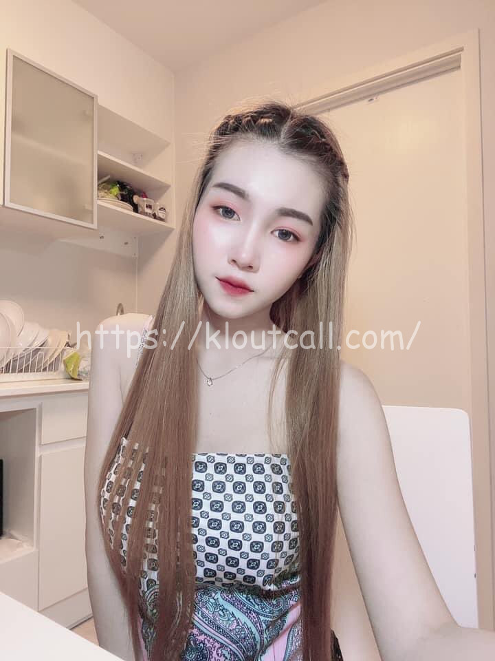 0LoveLea028 Female,Bisexual,German,Vietnamese,Men