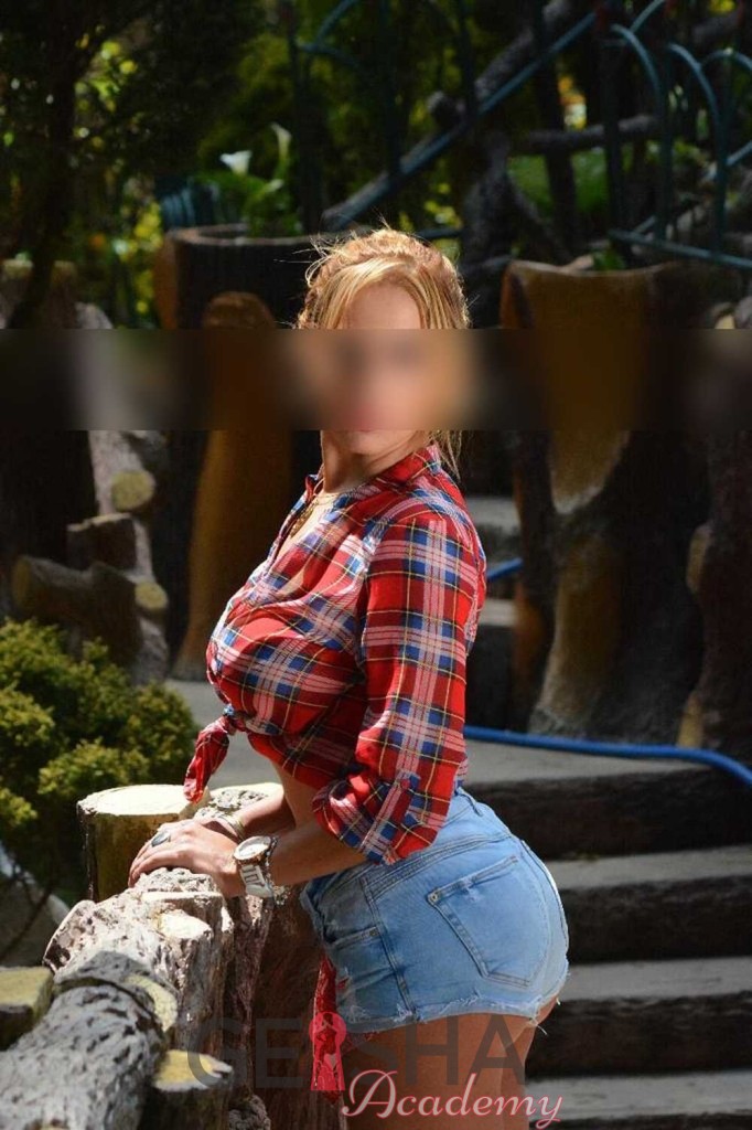 babe001Jasmine Female,5'3 or under(160cm),Bisexual,Tall,Men